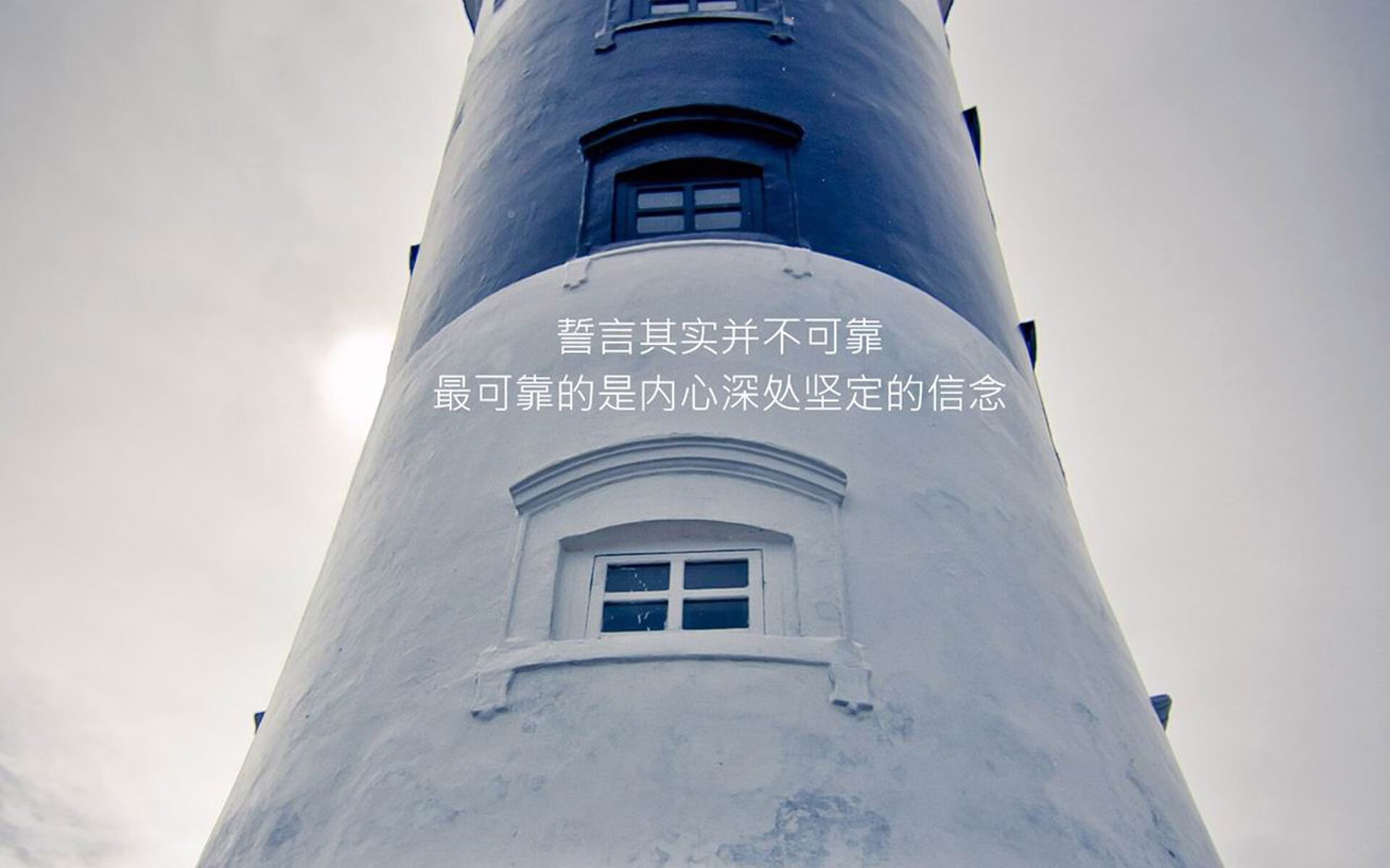 塞内加尔队前锋马丁内斯在巴黎奥运会上表现出色，马丁内斯踢什么位置