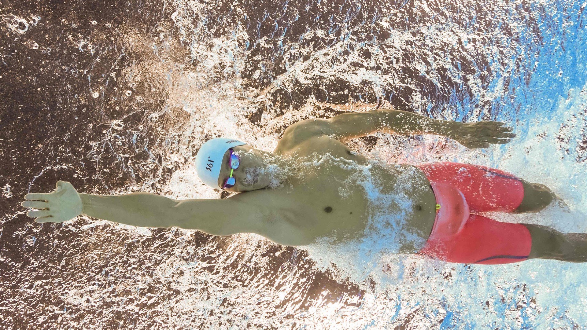 Kaiyun官方登录入口-车手独家访谈：比赛中的秘密武器，采访赛车手常问问题